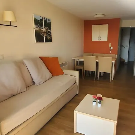 Apartman Comfortable Nest With Pool And Sea View Saint-Raphaël